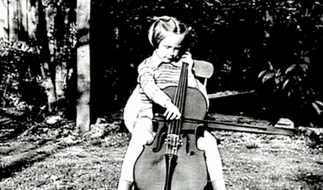 JACQUELINE du PRÉ IN PORTRAIT | Elgar Cello Concerto | The Ghost